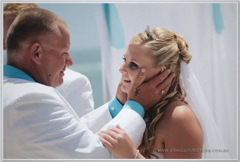 Perth Wedding Photographer : Lauren and Guy's beach wedding by Albedo Photography